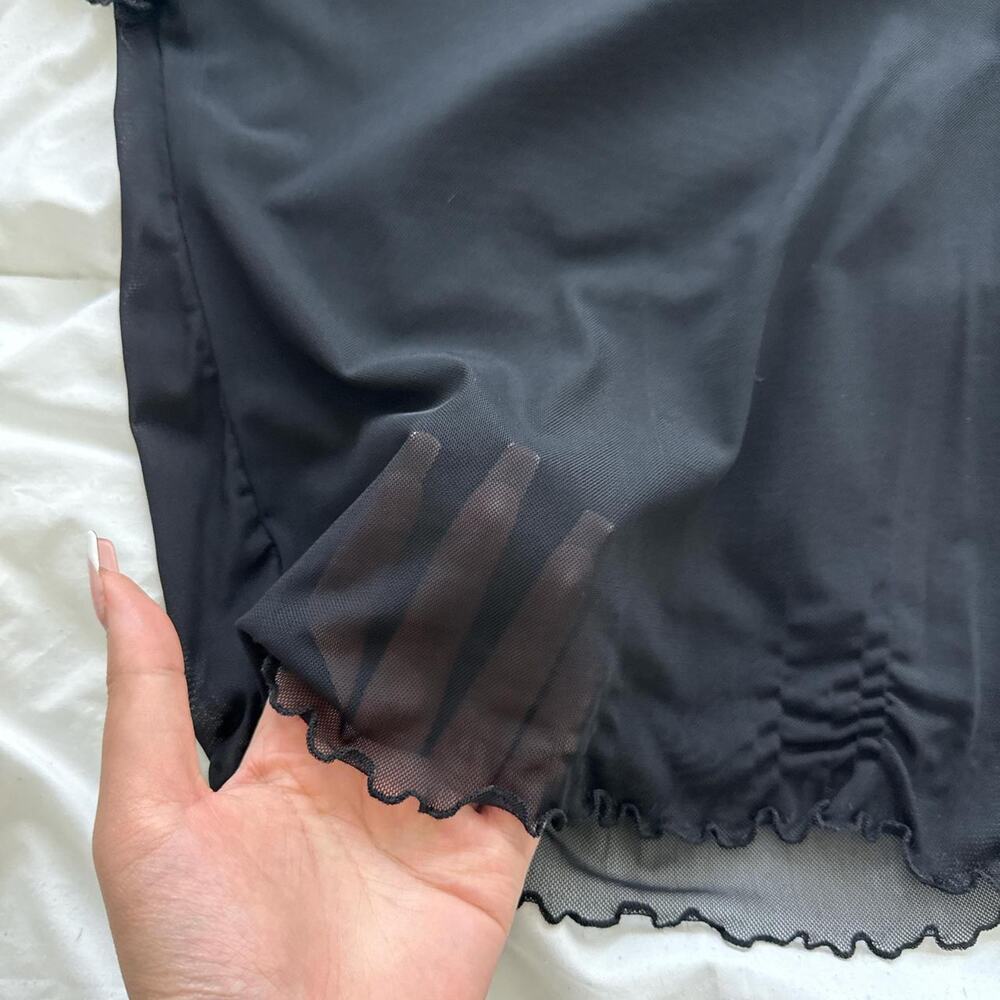 Black mesh top with ruffle - Picture 3 of 3